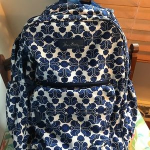 LIGHTLY USED LARGE VERA BRADLEY BACK PACK!